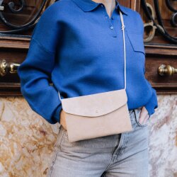Cute Clutch Suede Caramelo